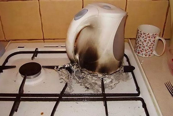 Funny kitchen cooking fails 63 5893081081f4d__605 1.jpg