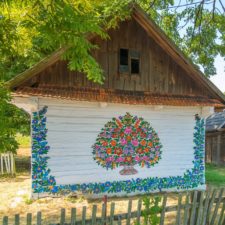 Polish village floral paintings zalipie23 5892ebc15e36e__880.jpg