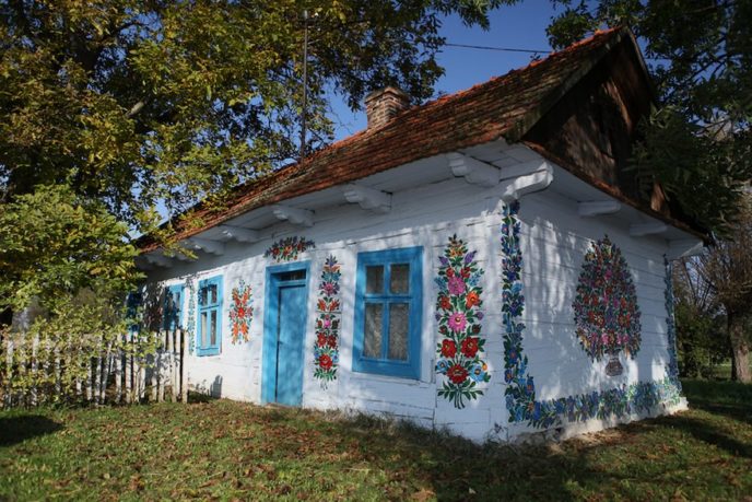 Polish village floral paintings zalipie3 5892eb81d6d87__880.jpg