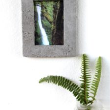 Post_apieceofrainbow.com make concrete picture frame.jpg