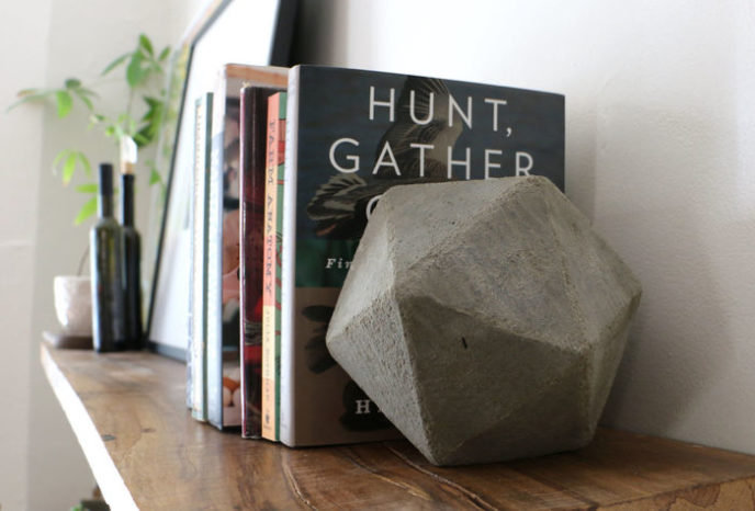 Post_gallery 1431702751 how to make geometric concrete bookends ehow.jpg