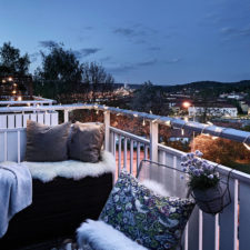 Ad cozy balcony decorating ideas 31.jpg