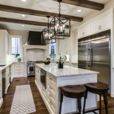 Post_contemporary kitchen with subway tile and breakfast bar i_g islikav2r84dgg0000000000 v5v6m.jpg