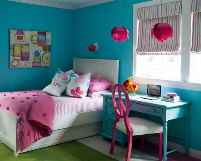 Post_photos hgtv blue bedroom with pink accents navy blue bedroom with pink accents 4 948x758.jpeg