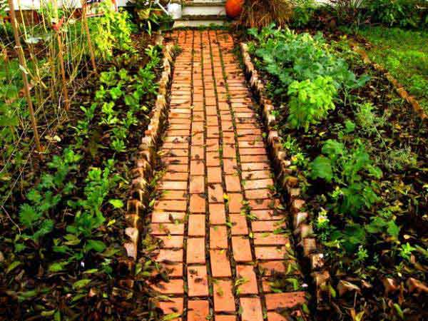 Garden walkway ideas 24.jpg