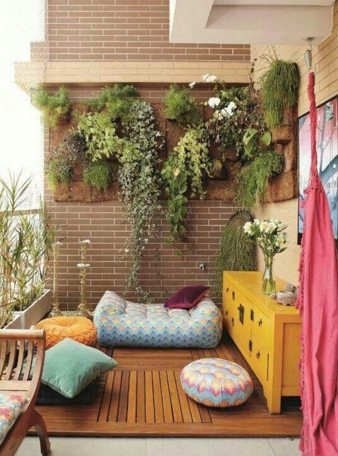 99 diy simple outdoor wall decorations ideas 58.jpg