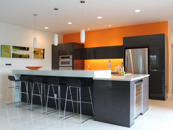 Orange paint colors for kitchens_4x3.jpg.rend_.hgtvcom.1280.960.jpeg