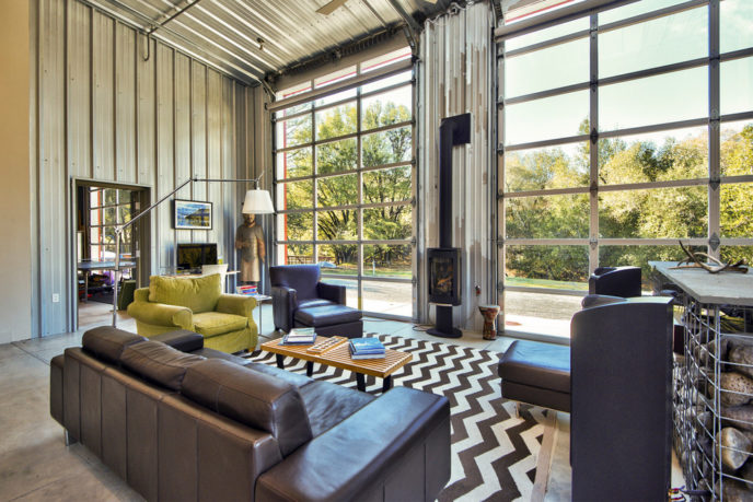 18 irresistible industrial living room designs that will take your breath away 13.jpg