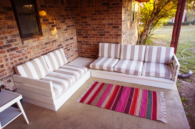 Diy Pallet Sectional Sofa Pic Diy Pallet Couch Tips And Tricks T