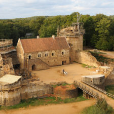 Building 13th century guedelon castle france 1 59c9fe3b04b5b__880 1.jpg