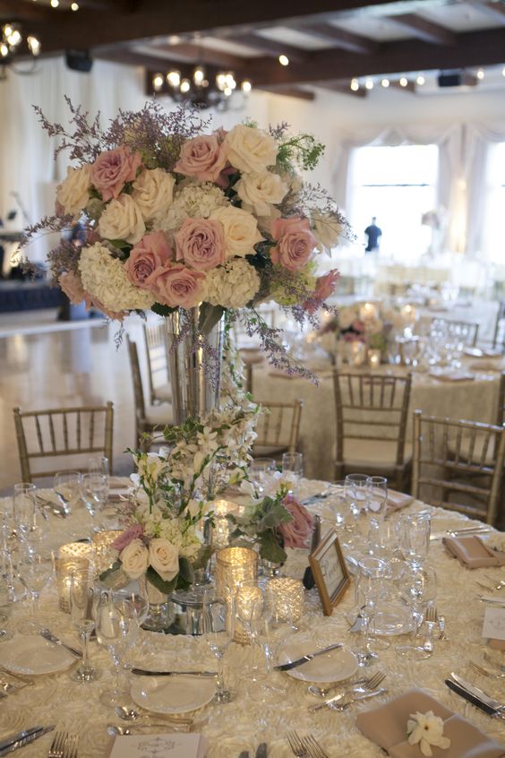 Ivory and dusty pink roses wedding centerpiece.jpg