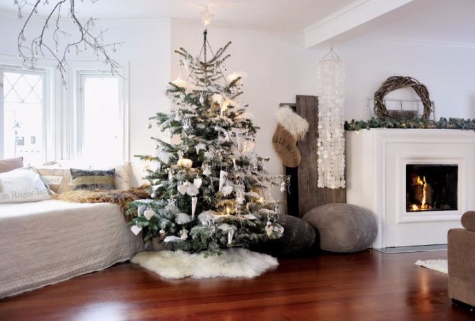 Scandinavian christmas living room.jpg