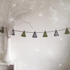 15 fabulous handmade christmas garland designs to brighten up your photos 8.jpg