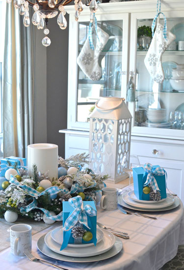 16 blissful christmas table decor ideas that you must see 13.jpg