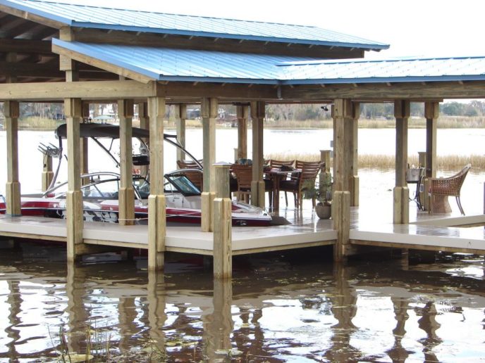 Dind408_after wide boat and dock_s4x3.jpg.rend_.hgtvcom.966.725.jpeg