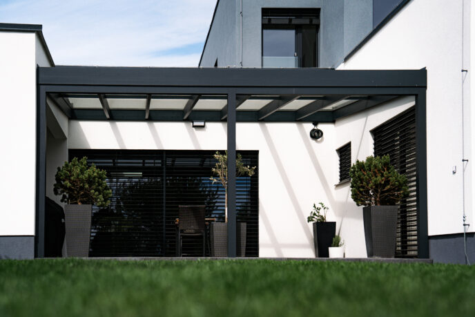 Hlinikova pergola alupergola terrase.jpg
