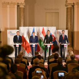 241015_blanar_estok_vysehradsky_fond_rokovanie_vlady_001.jpg
