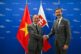 Mzv_minister j. blanar s vietnamskym velvyslancom p. truong giangom_001.jpg