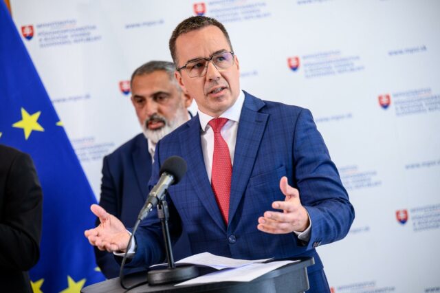 Foto_mpsvr_praca namiesto davok 3.jpg