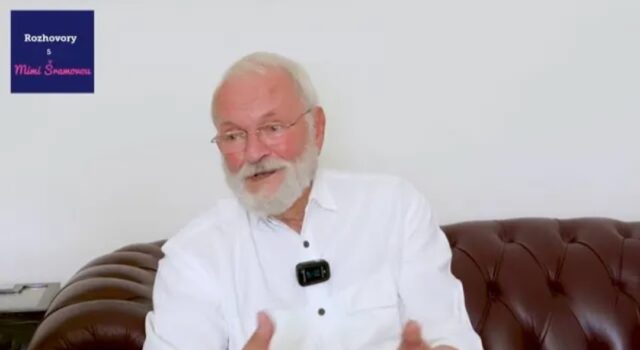 Screenshot_20250812 200012_youtube 1.jpg