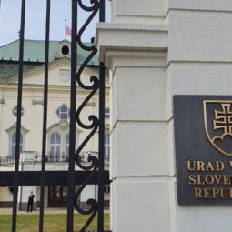 Urad vlady sr .jpeg