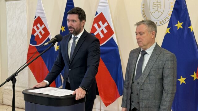 574466696_1234736198462785_5014064061744740144_n 3.jpg