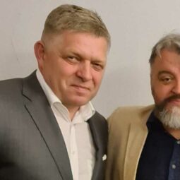 Eduard chmelar robert fico.jpg