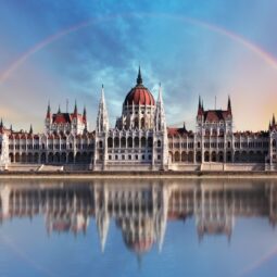 Parliament budapest hungary hd.jpg