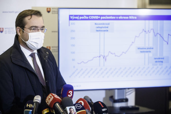 Minister zdravotníctva SR Marek Krajčí počas tlačovej konferencie o aktuálnej epidemiologickej situácii v súvislosti s ochorením COVID-19. Bratislava, 9. marec 2021.