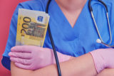 Platy slovenských lekárov výplaty peniaze