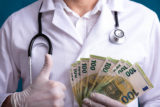 Peniaze zdravie zdravotníctvo financie rozpocet prispevok lekari zdravotníci