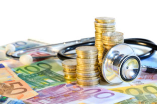Dlh slovenského zdravotníctva už atakuje dve miliardy eur, minulý rok opäť narástol