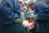 Fnsp za_v zilinskej nemocnici vykonavaju radikalnu operaciu odstranenia hrtana.png
