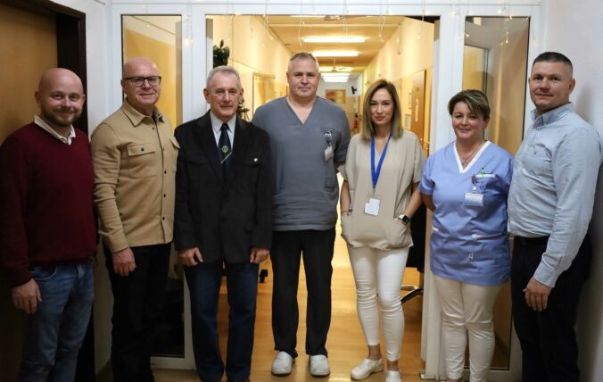 Fnsp za_lions club zilina dlhodobo podporuje oddelenia zilinskej nemocnice.jpg