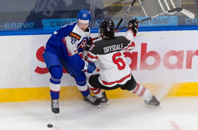 1205_world_juniors_canada_slovakia_hockey_58285 cbf96f203c054ffcadf1f3be617b7849 scaled 1 640x420.jpg