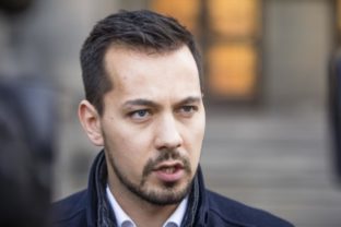 4092_4o8a4418 640x420.jpg