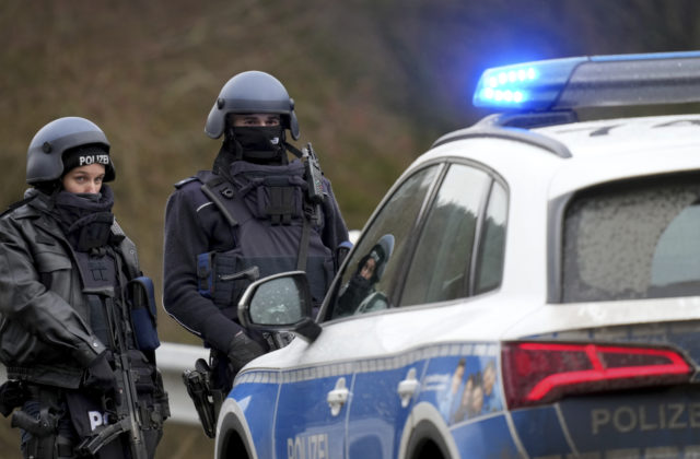 4448_germany_police_shot_17499 d12708dfbfad4833971b06dc7289b739 640x420.jpg