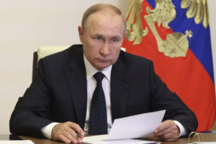 18129_russia_putin_fires_08448 ca727b4ce8ee4975b687e06f883debfe 640x420.jpg