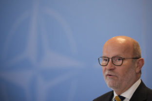 23362_romania_nato_foreign_ministers_meeting_40141 60642c33c77f4a708e7ded736cbed968 640x420.jpg