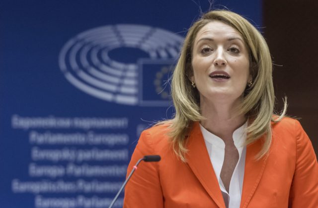 23873_roberta metsolova 640x420.jpg