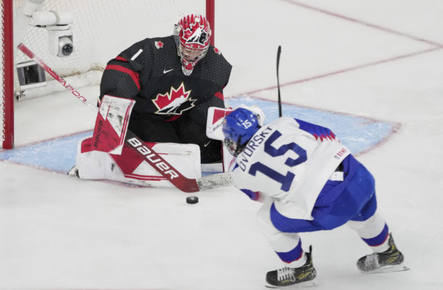 26029_world_juniors_slovakia_canada_hockey_99956 52c709baceb241c48b576575633705f8 1 640x420.jpg