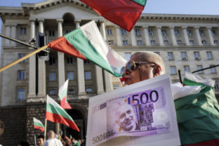 27545_bulgaria_anti government_protest_21880 8462d2c5533a4a659adc4b4d99991e00 640x420.jpg