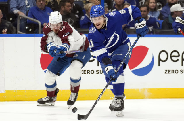 27622_avalanche_lightning_hockey_27400 416e30419daa4602ba05a5b902e1b3a5 1 640x420.jpg