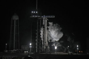 27702_spacex_crew_launch_13989 98429e2f37a54fc8b6e211d339f03163 640x420.jpg