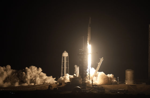 27857_spacex_crew_launch_67034 640x420.jpg
