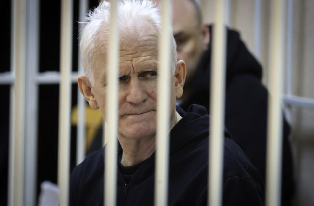 27910_belarus_nobel_laureate_trial_38103 640x420.jpg