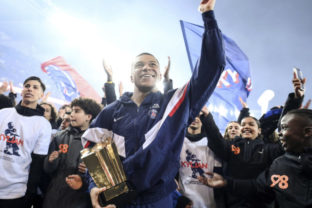 28014_france_soccer_league_one_80395 640x420.jpg
