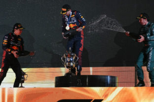 28037_bahrain_f1_gp_auto_racing_58122 640x420.jpg