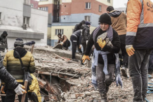 28069_turkey_earthquake_55288 3f9f3ebed1d1412ead7078305182a632 640x420.jpg