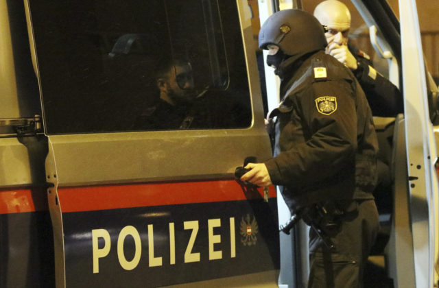 28434_austria_church_incident_93493 97a2ae4c179e474f996af52dd5a9aedf 640x420.jpg